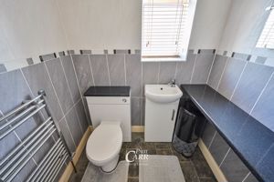 Master En-Suite- click for photo gallery